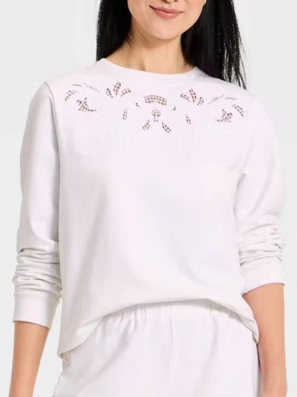 NWT a new day Women's Eyelet Accented Sweatshirt Size M - Picture 5 of 5